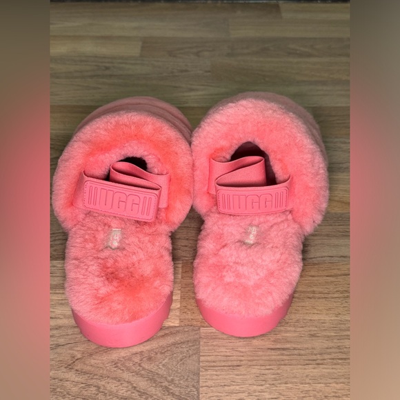 Pink UGG Slippers - Picture 10 of 11